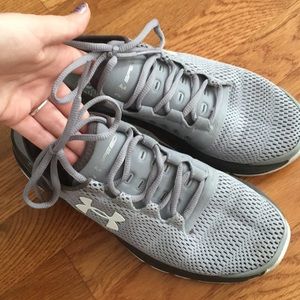 Comfortable, stylish sneakers, only worn 2 times